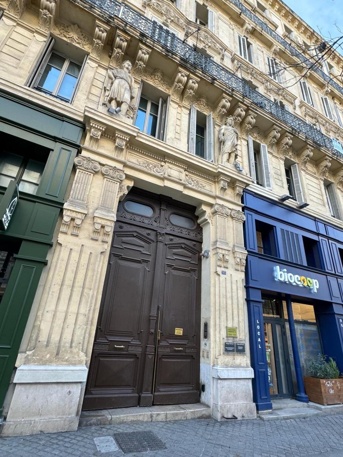 Appartemment Rue De La Republique, Joli Et Moderne Au Coeur Du Centre Marsilia Exterior foto